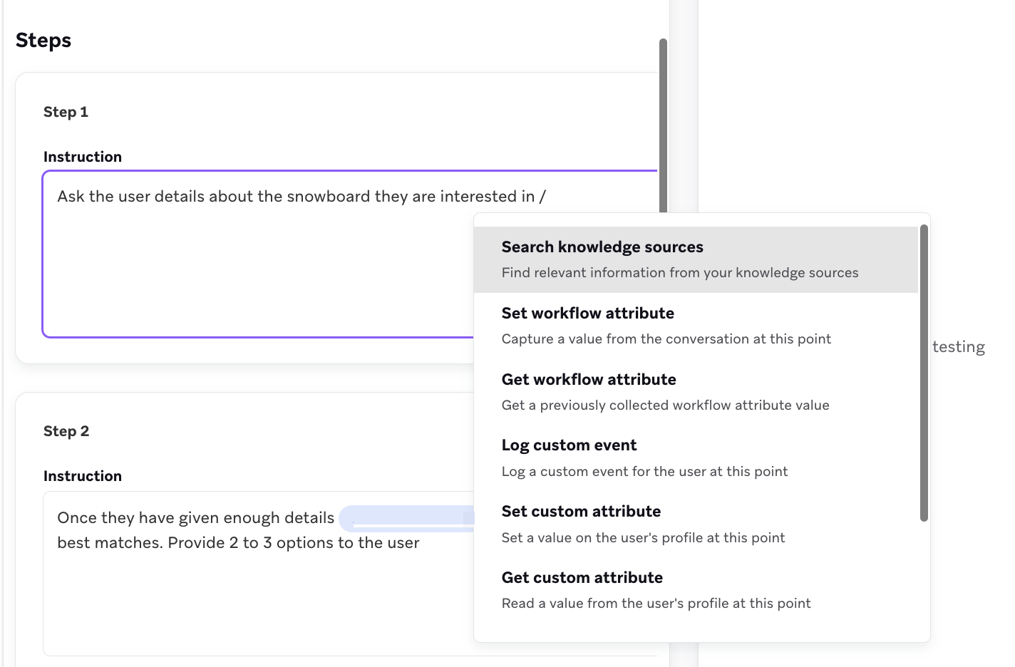 La zone de texte d'instruction dans une étape de workflow, avec le menu slash ouvert pour insérer un outil.