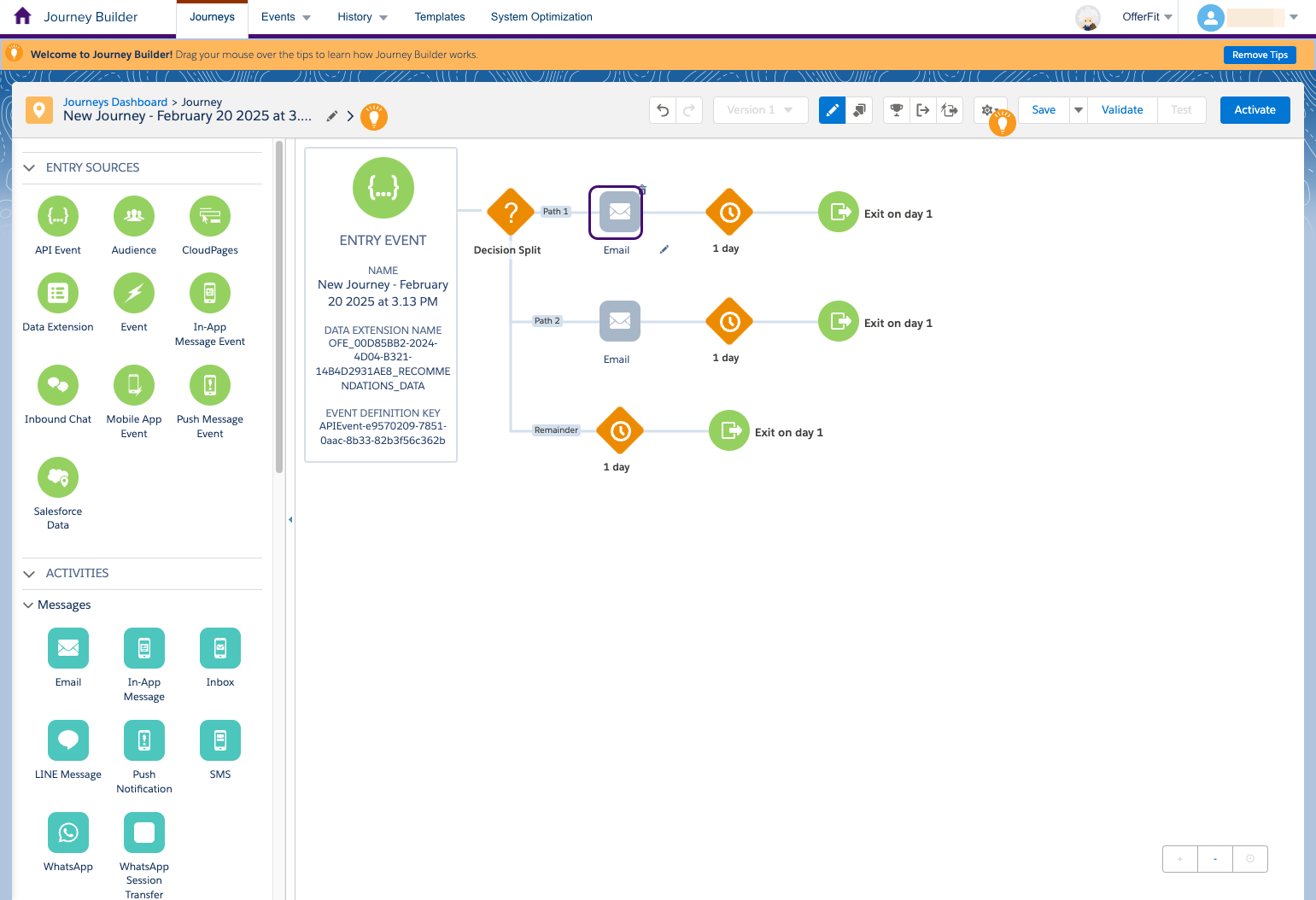 Un nœud d'e-mail a été ajouté au parcours.
