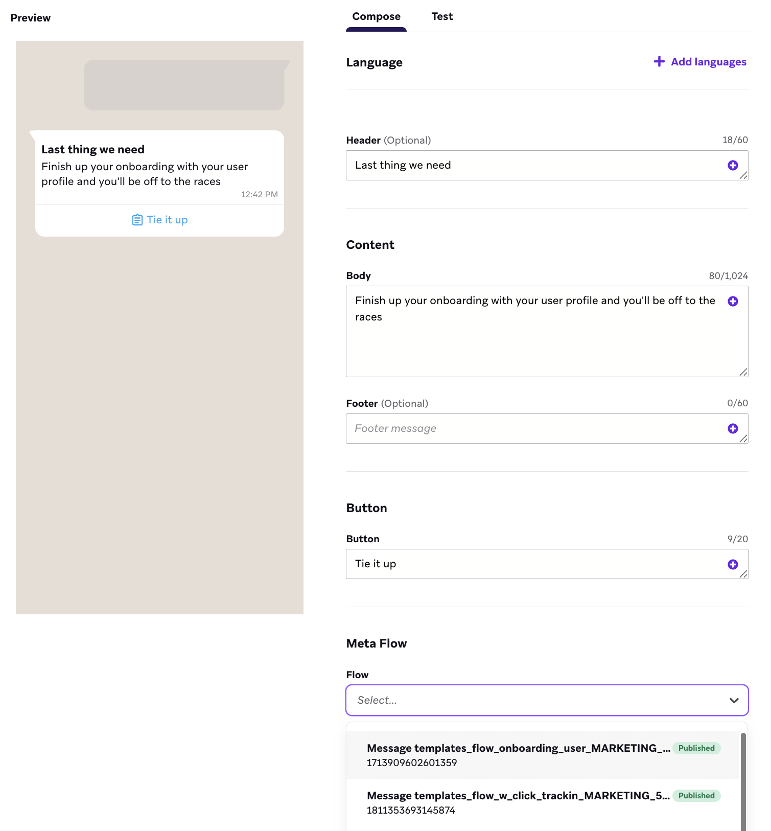 Un compositeur de réponse de message de flux avec une liste déroulante étendue pour la sélection d'un flux.