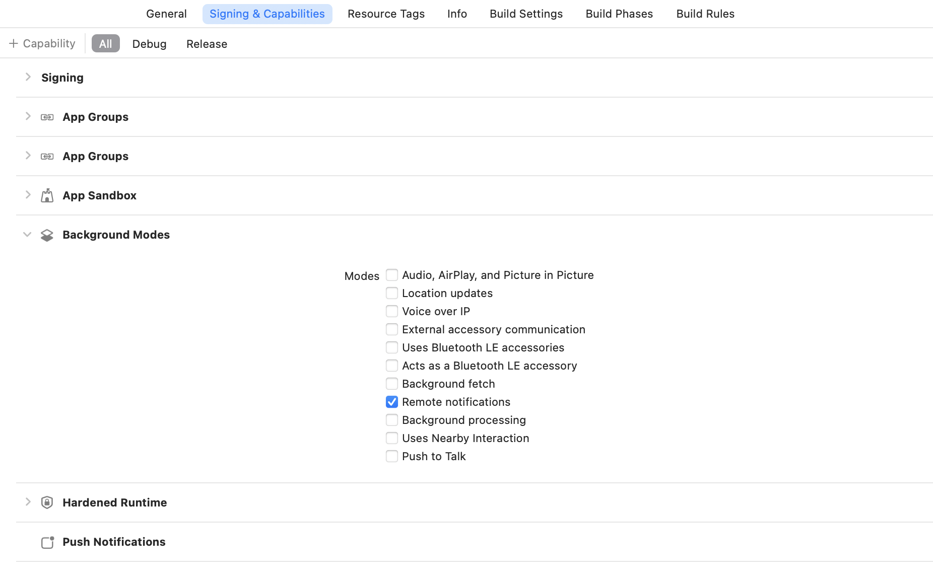 Xcode affiche la case à cocher du mode "notifications à distance" sous "capacités".