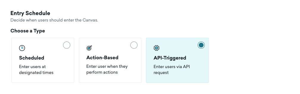Captura de tela da configuração de campanha com a opção de entrega disparada por API selecionada.